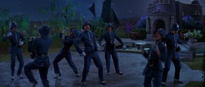 They come in force - The Pirates of Penzance