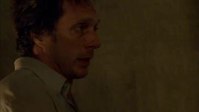They come through that door,
you hit them right here. - Prison Break