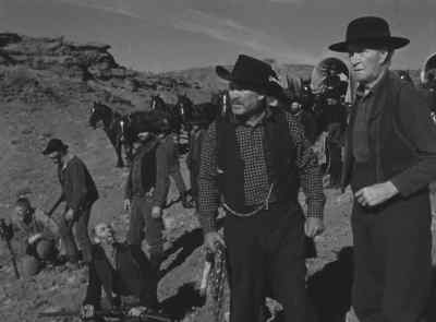 They didn't make it,
uncle Shiloh. - Wagon Master