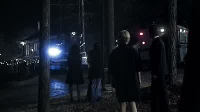 They didn't see the bite mark? - The Vampire Diaries