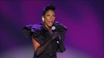They do. I was on a flight one time.
A bonnet was on the flight. - Sommore: Queen Chandelier