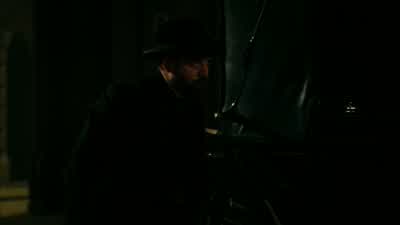 - They don't recognize you. - The Illusionist