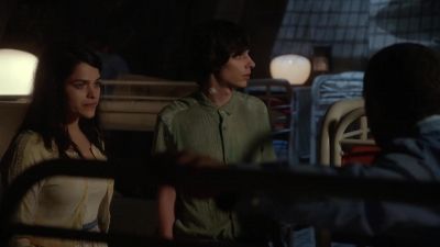 They find the radio? - The 100