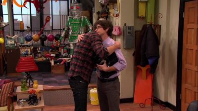 -They frosted a cake together? - iCarly