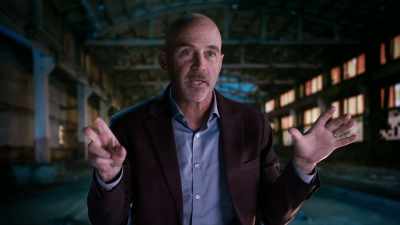 They get into a control
tower, they get into a hangar, - The UnBelievable with Dan Aykroyd