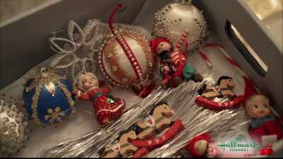 They were given to us by
guests, and even some fans. - Christmas at Graceland: Home for the Holidays