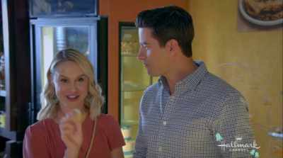 They got engaged
at the same time, - Sister of the Bride