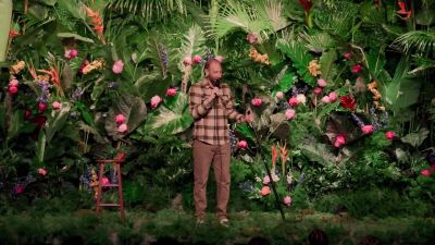They were great at that.
I'd be writing, they'd be like, "Ari." - Ari Shaffir: America's Sweetheart