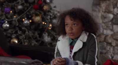 They have a huge North Pole Christmas fair - The Princess Switch