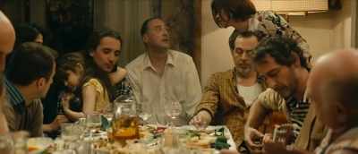 -They have school tomorrow.
-Bela, leave me alone, please. - My Happy Family