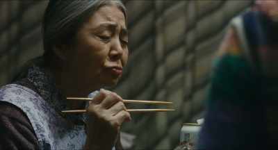 They haven't reported her missing
to the police? - Shoplifters