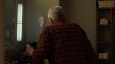 They just have
the one-- Stephanie.
( chuckles ) - Room 104