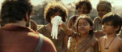 They keep your hands cool. - Shamshera