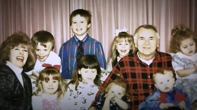 They were like, concerned
about my mom's health - Shiny Happy People: Duggar Family Secrets