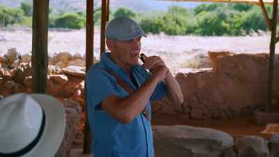 They lit the fire, they stoked
the building - Raiders of the Lost Past with Janina Ramirez