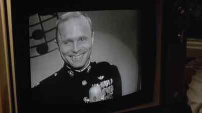 They love the guy. - The Right Stuff