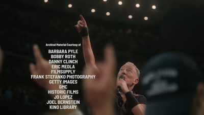 ♪ They made that change uptown ♪ - Road Diary: Bruce Springsteen and The E Street Band