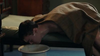 They made me look at stuff. - Call the Midwife