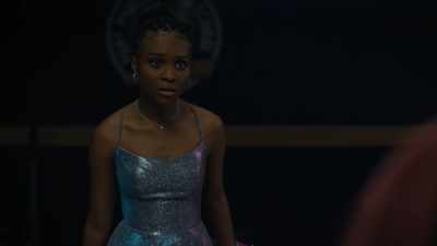 - They made it very easy for me.
- Let them go. - Naomi