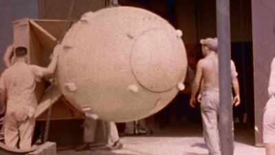 THEY NAME IT "FAT MAN." - The Pacific War in Color