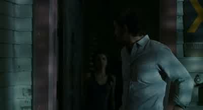 They need to get to the tower without being seen. - Dawn of the Planet of the Apes