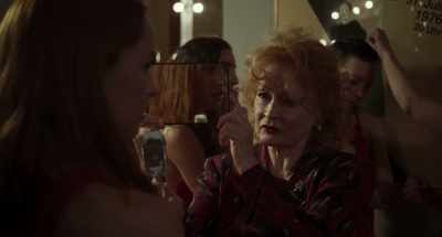 They need to see you
from the very back row. - Suspiria