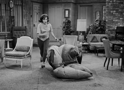 They were not envious
of the fact - Being Mary Tyler Moore