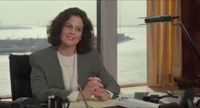 They notice the dress - Working Girl