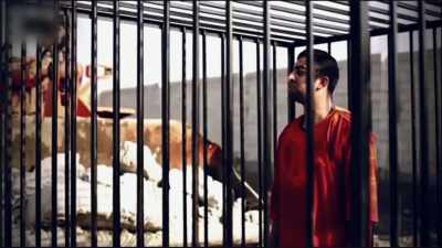 They poured paraffin on him, put him in a cage - Heval