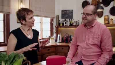 They put on a sort of dinner,
if you like, - Aussie Inventions That Changed The World