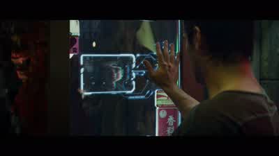 - They really did a number on you. - Total Recall