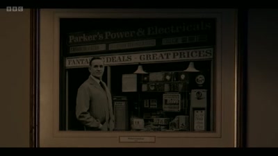♪ ..They really, really ought
to know - The Power of Parker