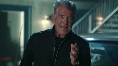 They retreat to the condo
filled with doubt. - History's Greatest Heists with Pierce Brosnan