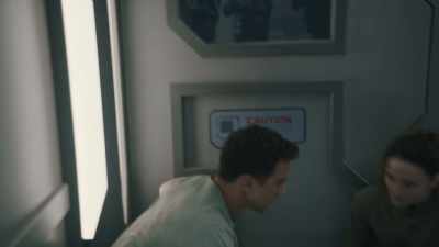 - They’re taking aim!
- So disappointing. - The Ark