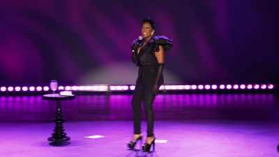 They said the daddy-daughter dance
was so crowded - Sommore: Queen Chandelier