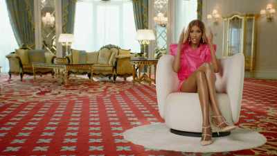 They said, "When the camel
goes like this, - The Real Housewives of Dubai