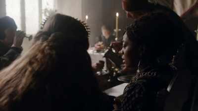 - They say she is glowing.
- She always glows. - The Spanish Princess