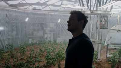They say that, once you
grow crops somewhere, - James Cameron's Story of Science Fiction