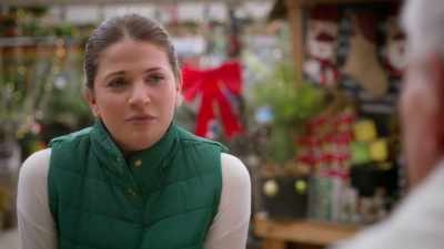 They should be under
"Jeff Morgan." - Meet Me Under the Mistletoe