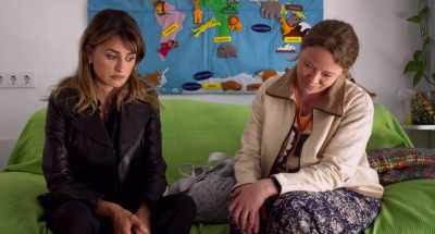 They should never be forced,
she'll decide how she's most comfortable. - Parallel Mothers