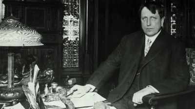 They were sold in 1941,
and shortly after that, - Always at The Carlyle