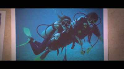 They started, you know, scuba
diving, they went snorkeling, - The Jewel Thief