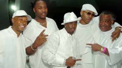 They started talking and then
moved to another, more private area. - Diddy: Monster's Fall