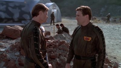 - They were starting to dig here.
- Finish for them. - Stargate SG-1