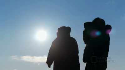 They stay under longer
and they can go further. - Life Below Zero: First Alaskans
