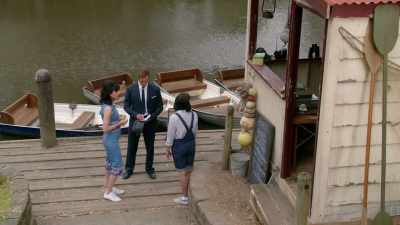 They talked about wanting
to knock the shed down - Ms Fisher's Modern Murder Mysteries