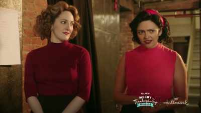 They think I'm in the
Hamptons with Kitty and her cousins. - A Holiday Spectacular