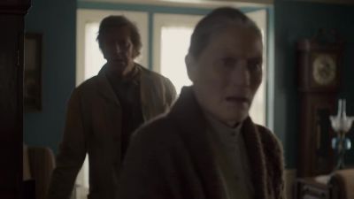 -They took the gun.
-Where's Anne? - Anne with an E