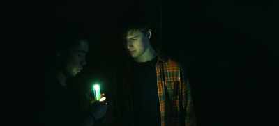 -They, uh... they took my phone, can I?
-0h, yeah. Yeah. - Wreck