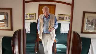 They wanted to while away the
long hours, reading a good book. - Great Rail Restorations with Peter Snow